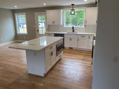 Kitchen - 5 Tyler Ave, Wareham, MA 02538 photo 3 of 3
