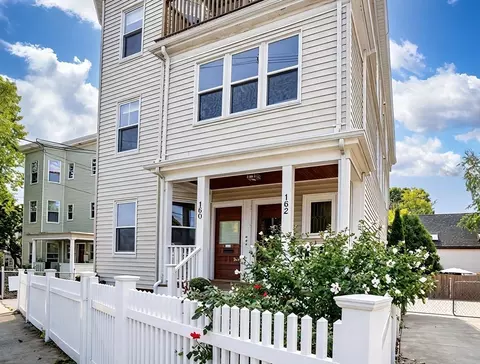160 Holland St #1, Somerville, MA 02144