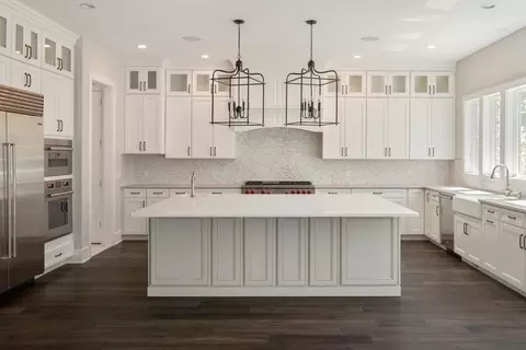 Kitchen - 9 Schaffner Ln, Dover, MA 02030 photo 2 of 4