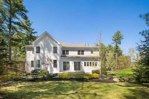 Exterior - 9 Schaffner Ln, Dover, MA 02030 photo 6 of 6