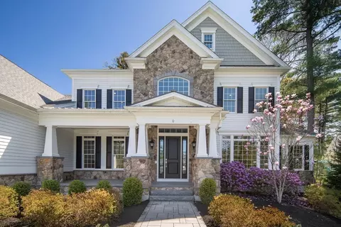 Exterior - 9 Schaffner Ln, Dover, MA 02030 photo 2 of 6