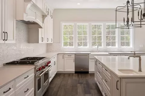 Kitchen - 9 Schaffner Ln, Dover, MA 02030 photo 4 of 4