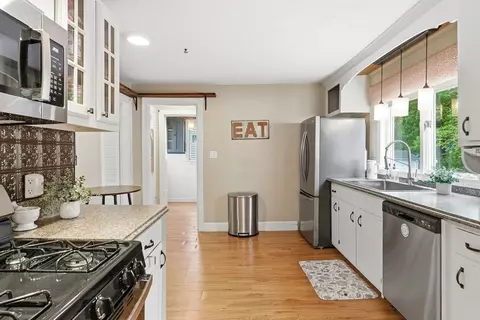 36 Fairview Rd, Stoneham, MA 02180 photo 8