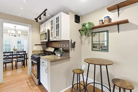 36 Fairview Rd, Stoneham, MA 02180 photo 11
