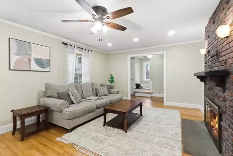 36 Fairview Rd, Stoneham, MA 02180 photo 4