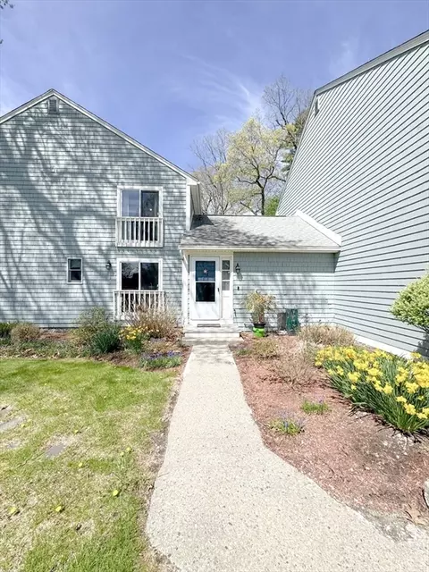 9 Acadia Kimball Rd #9, Amesbury, MA 01913