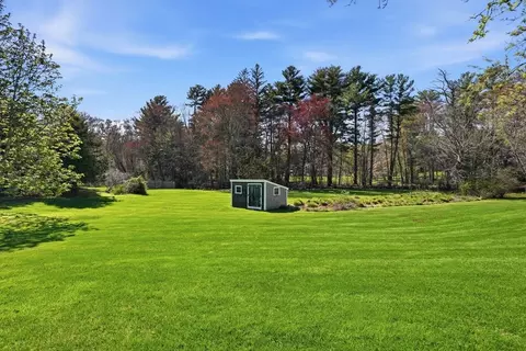 Exterior - 215 Prospect St, Hingham, MA 02043 photo 3 of 10