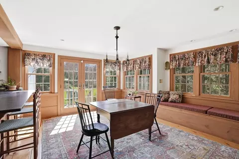 Dining - 215 Prospect St, Hingham, MA 02043 photo 4 of 5