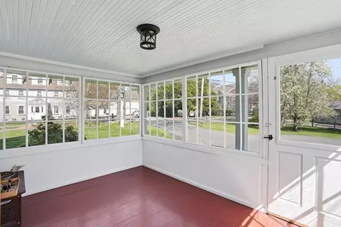 Exterior - 215 Prospect St, Hingham, MA 02043 photo 5 of 10