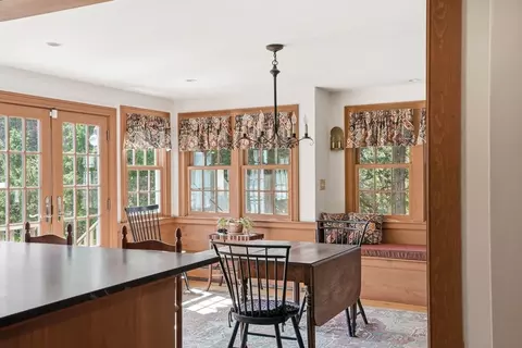 Dining - 215 Prospect St, Hingham, MA 02043 photo 3 of 5
