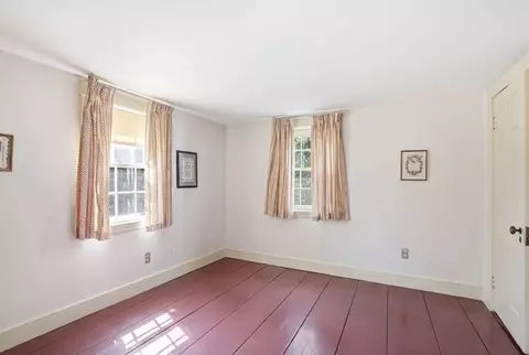 Bedroom - 215 Prospect St, Hingham, MA 02043 photo 5 of 6
