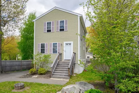 4 Ell Rd, Holbrook, MA 02343