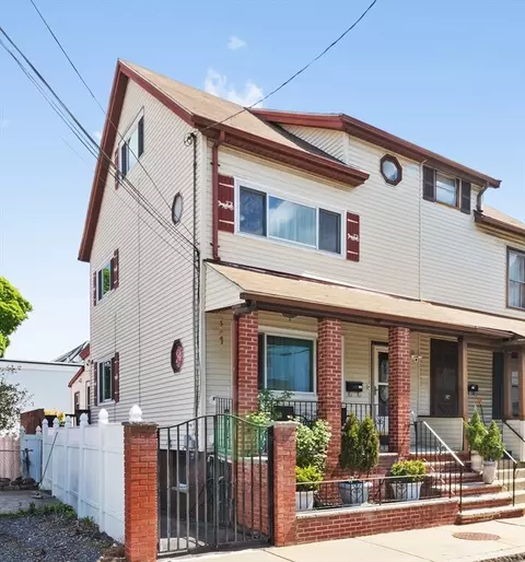 22 Wellington Ave, Somerville, MA 02145