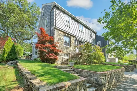 30 Eustis St, Arlington, MA 02476 photo 2