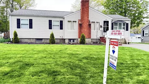 118 Spruce Rd, Norwood, MA 02062