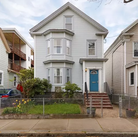 75 Florence St, Somerville, MA 02145