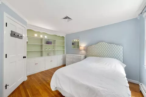 Bedroom - 5 Blackhorse Ln, Hingham, MA 02043 photo 4 of 5