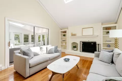 Living - 5 Blackhorse Ln, Hingham, MA 02043 photo 3 of 3