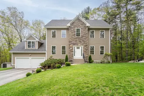 12 Cowdry Hill Rd, Westford, MA 01886