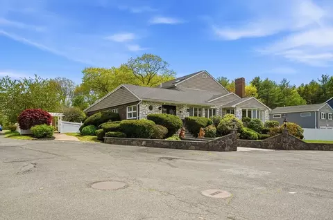 39 Forest St, Saugus, MA 01906 photo 2