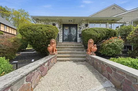 39 Forest St, Saugus, MA 01906 photo 3