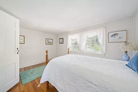 Bedroom - 1670 Main St, Marshfield, MA 02050 photo 4 of 5