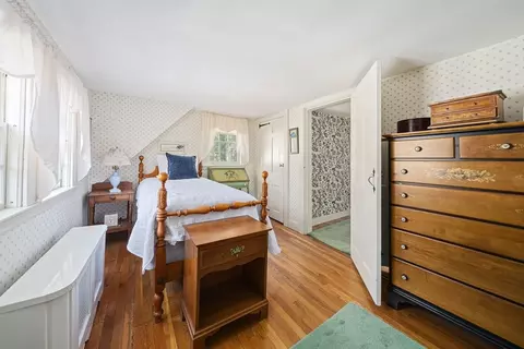 Bedroom - 1670 Main St, Marshfield, MA 02050 photo 5 of 5