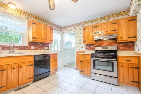 Kitchen - 25 Windward Rd, Lowell, MA 01852 photo 1 of 3