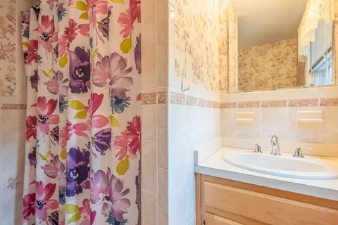 Bath - 25 Windward Rd, Lowell, MA 01852 photo 2 of 2