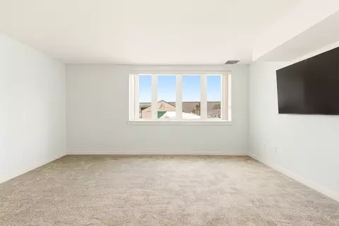 Living - 45 Main St #27, Wareham, MA 02571 photo 2 of 5