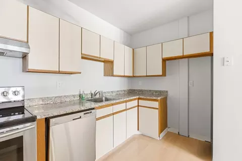 Kitchen - 45 Main St #27, Wareham, MA 02571 photo 2 of 3