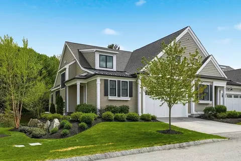 11 Baiting Brook Rd #11, Framingham, MA 01701