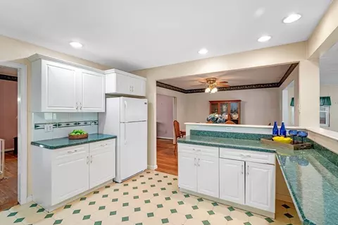 28 Audubon Rd, Reading, MA 01867 photo 16
