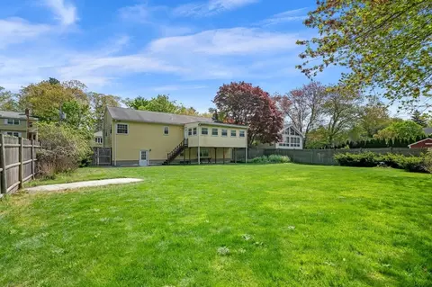 28 Audubon Rd, Reading, MA 01867 photo 4