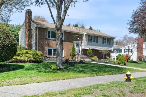 31 Rustic Ln, Reading, MA 01867 photo 2