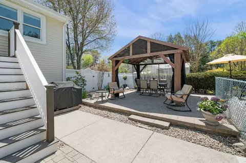 31 Rustic Ln, Reading, MA 01867 photo 12