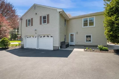 31 Rustic Ln, Reading, MA 01867 photo 6