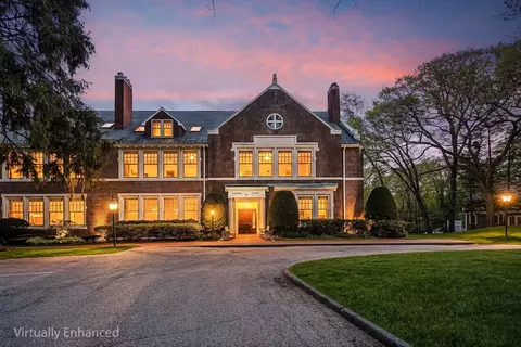 63 Garden Rd #C5, Wellesley, MA 02481