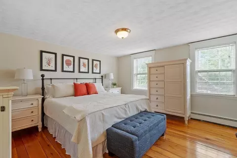Bedroom - 77 Centre St, Danvers, MA 01923 photo 2 of 7