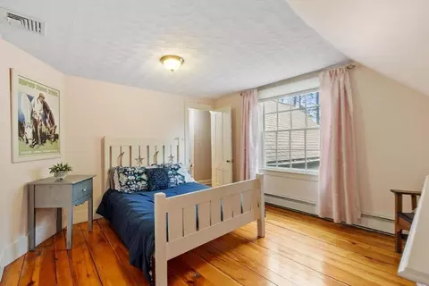 Bedroom - 77 Centre St, Danvers, MA 01923 photo 5 of 7