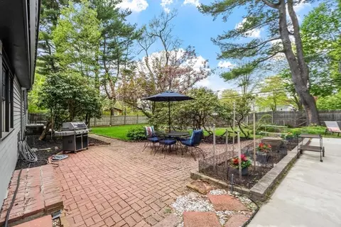 Exterior - 77 Centre St, Danvers, MA 01923 photo 6 of 7