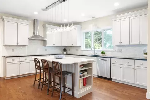 60 Tudor Rd, Needham, MA 02492 photo 3