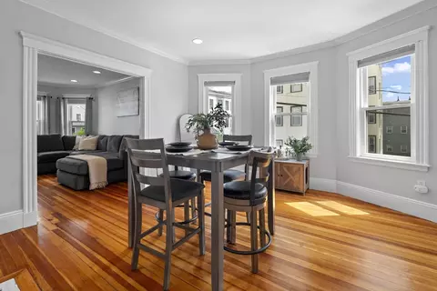 22 Buttonwood St #1, Boston, MA 02125