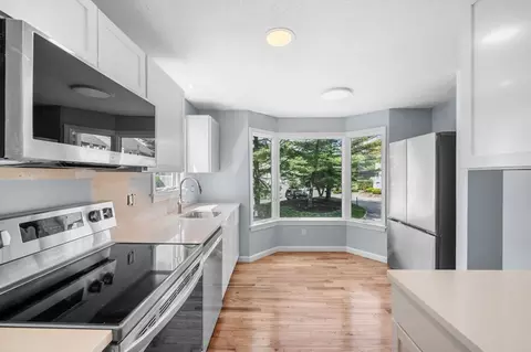 Kitchen - 45 Abington Rd #45, Danvers, MA 01923 photo 2 of 3