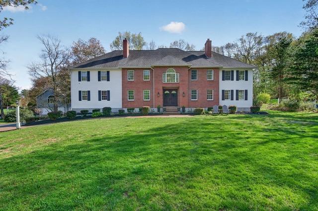 45 Sugarcane Ln, North Andover, MA 01845