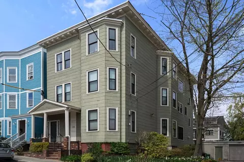 118 Kinnaird St #2, Cambridge, MA 02139