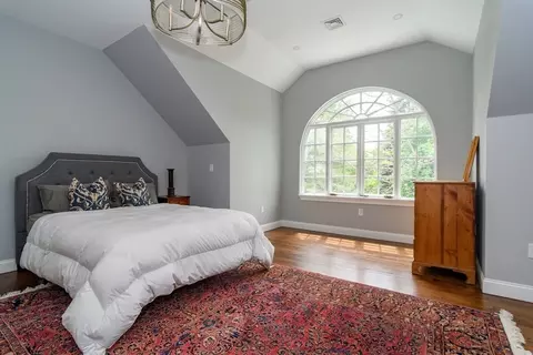 1098 Webster St, Needham, MA 02492 photo 15