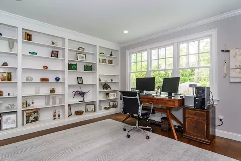 1098 Webster St, Needham, MA 02492 photo 17