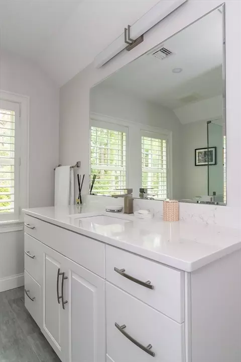 1098 Webster St, Needham, MA 02492 photo 13