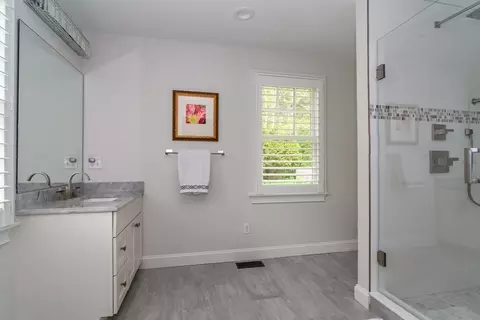 1098 Webster St, Needham, MA 02492 photo 16